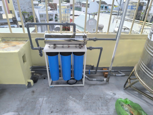 Bộ lọc nước đầu nguồn – 3 lõi lọc béo 20 inch + bộ lọc UF 5000L