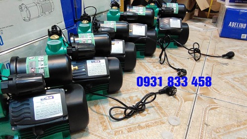 Máy bơm tăng áp điện tử Techrumi 200W